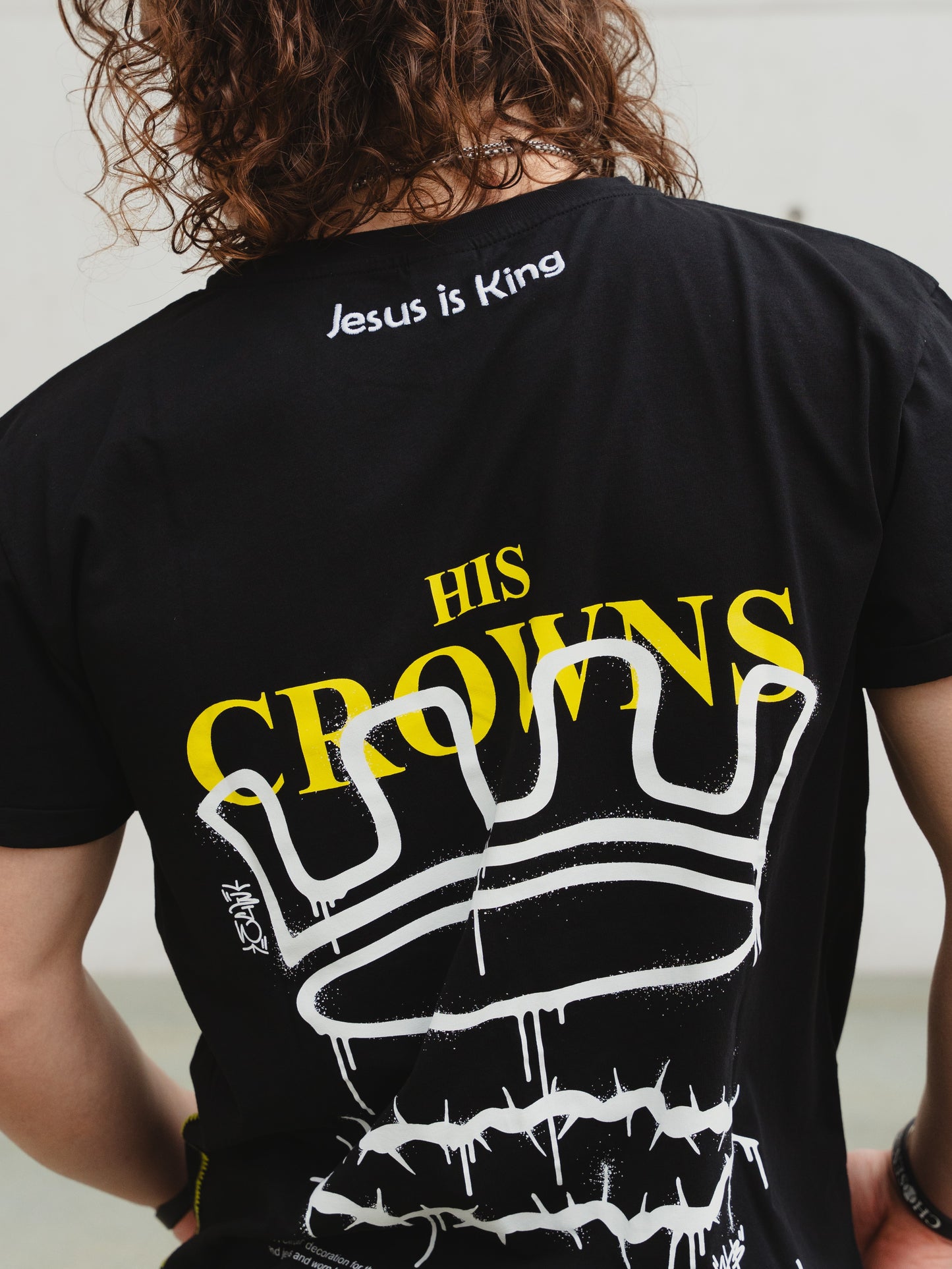 T-Shirt - Jesus is King