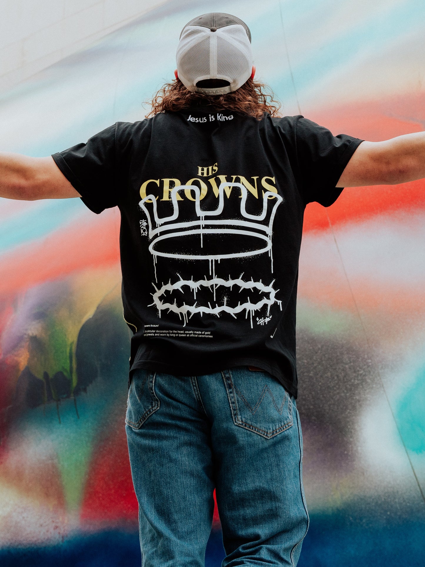 T-Shirt - Jesus is King