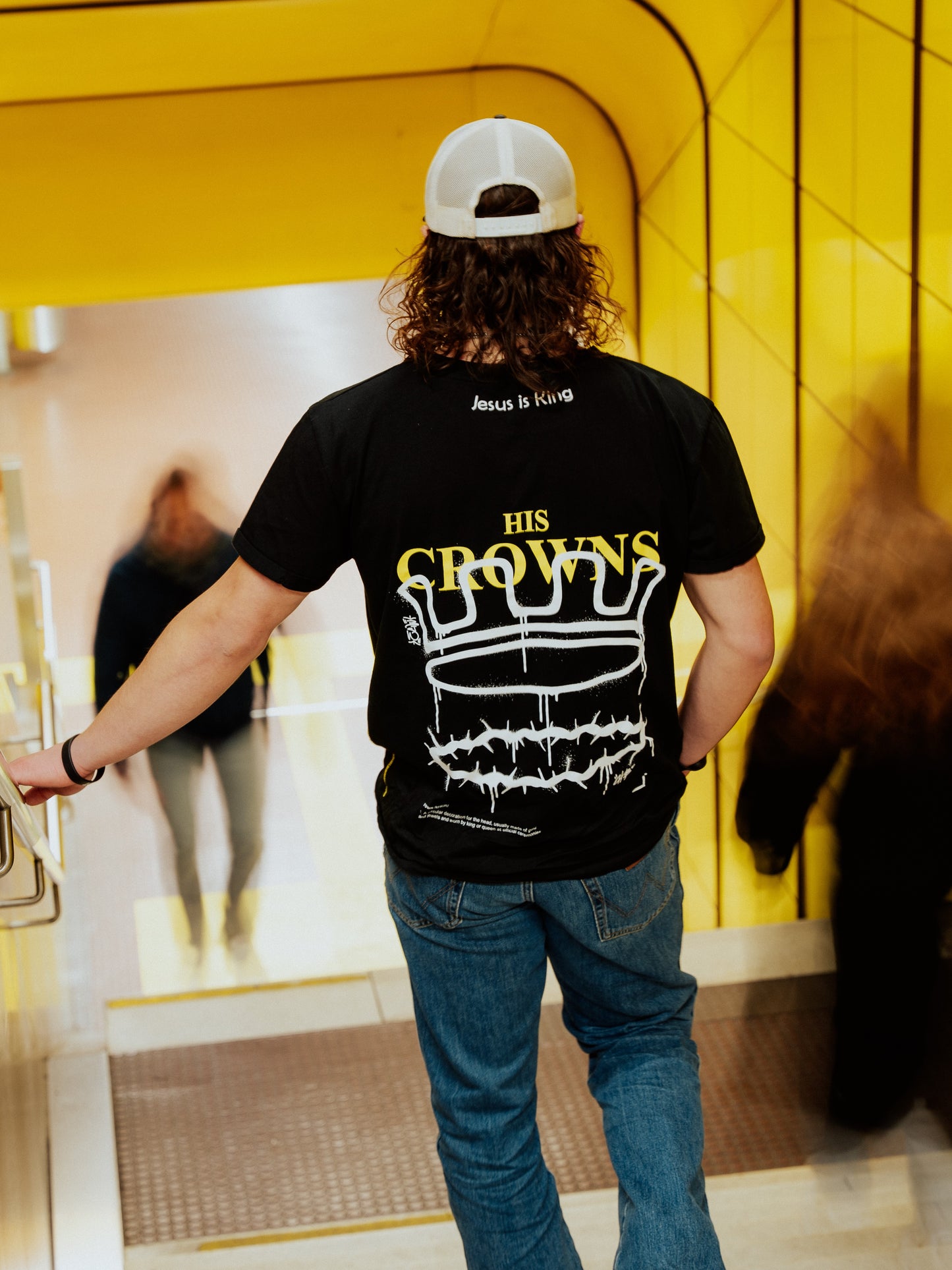 T-Shirt - Jesus is King